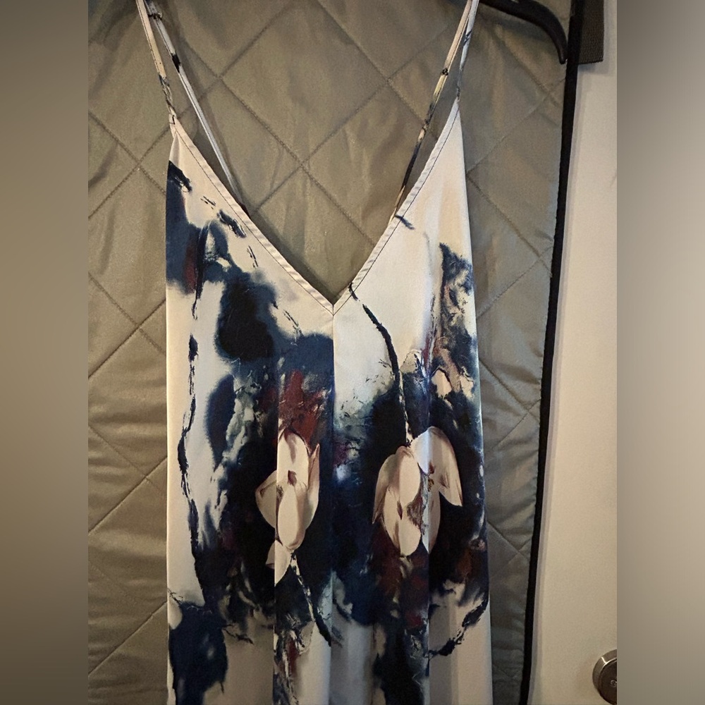 Aakaa Dress NWT size Large